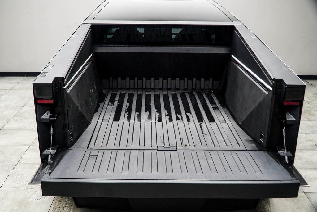 2025 Tesla Cybertruck Base