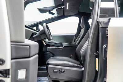 2025 Tesla Cybertruck Base