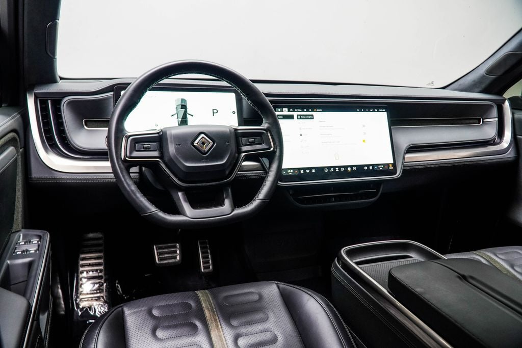 2024 Rivian R1S Adventure