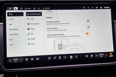 2024 Rivian R1S Adventure