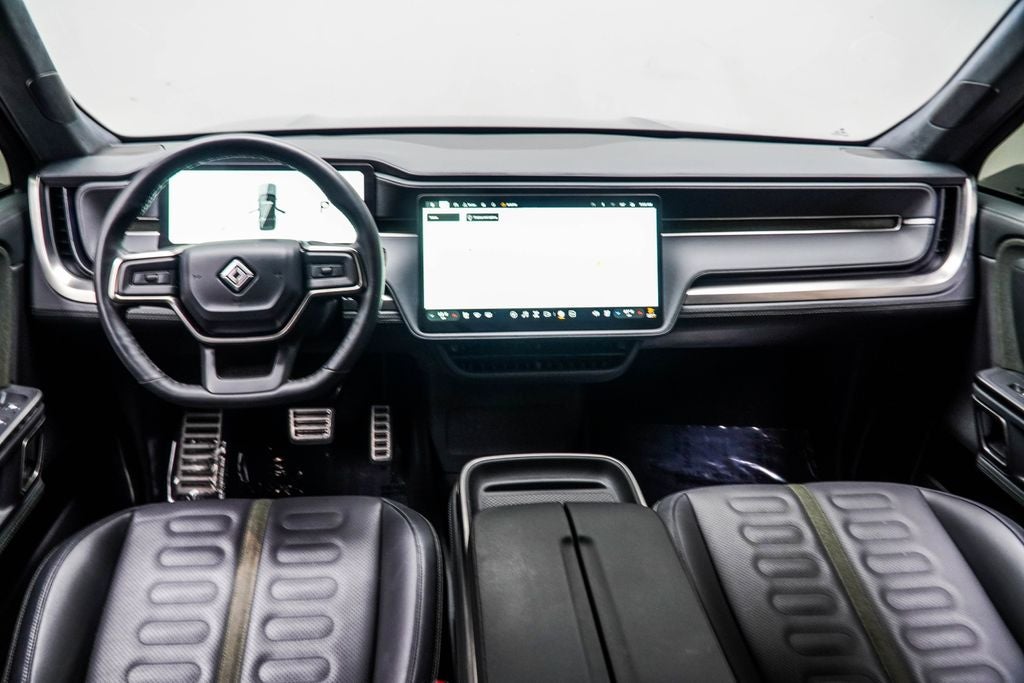 2024 Rivian R1S Adventure