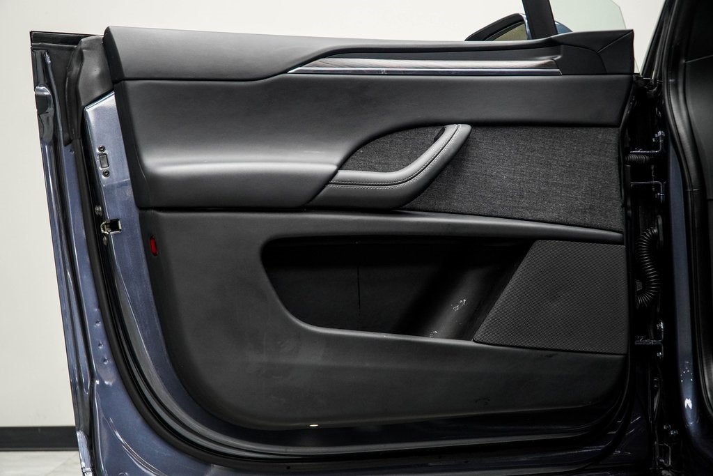 2022 Tesla Model X Base