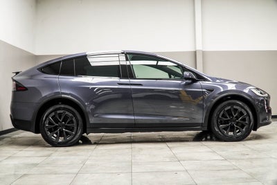 2022 Tesla Model X Base
