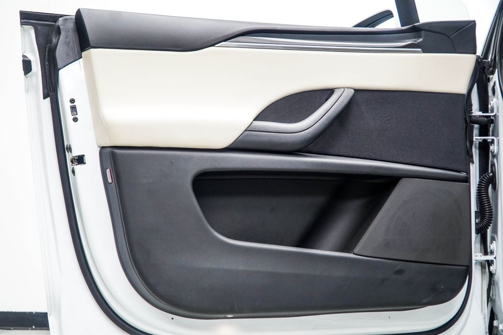 2022 Tesla Model X Plaid