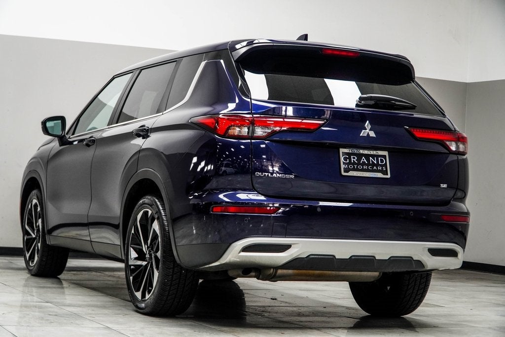 2024 Mitsubishi Outlander SE