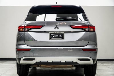 2024 Mitsubishi Outlander SE