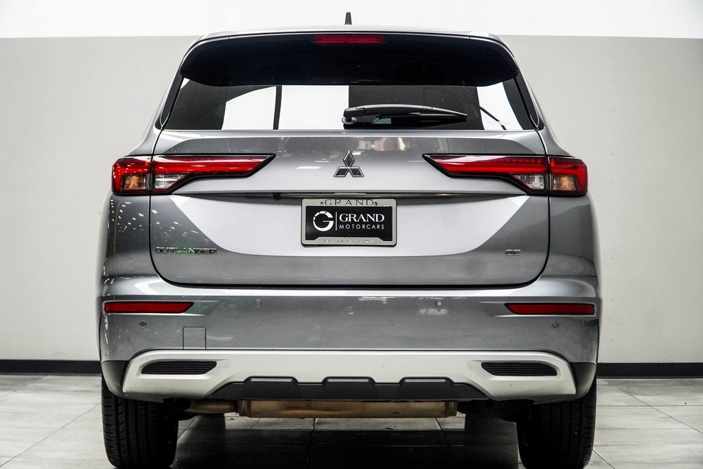 2024 Mitsubishi Outlander SE