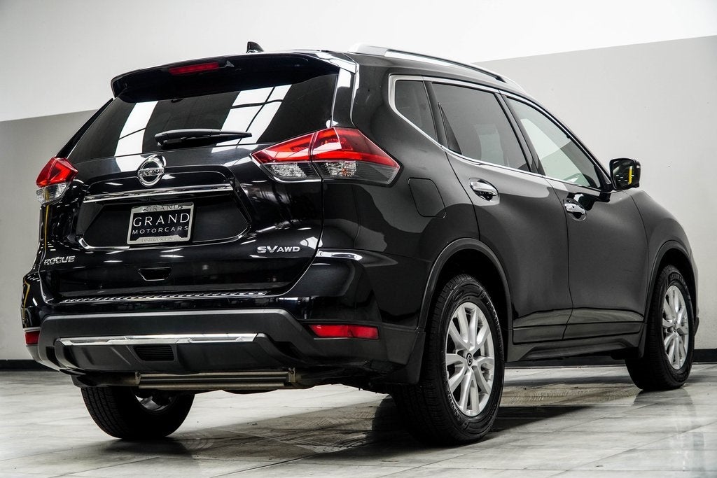 2018 Nissan Rogue SV