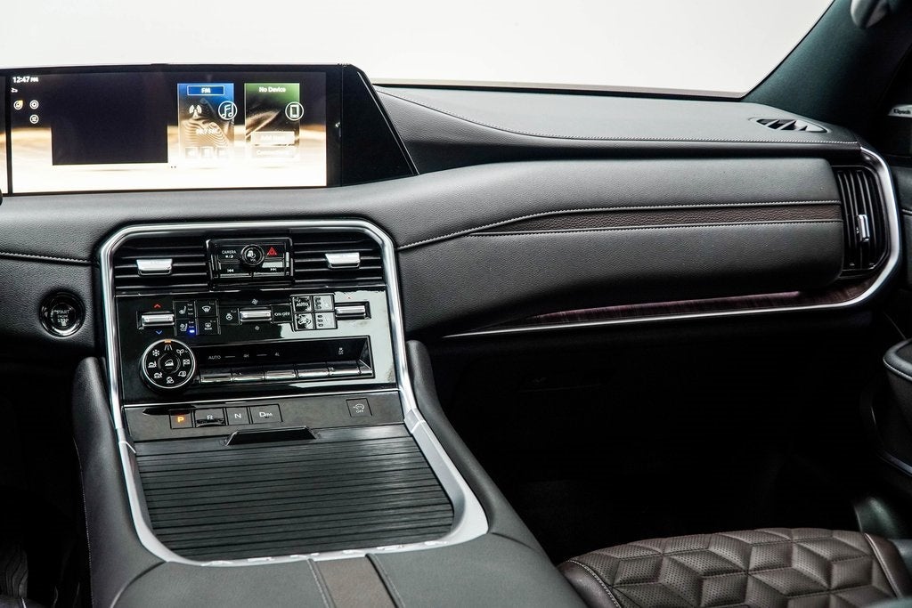 2025 Nissan Armada Platinum