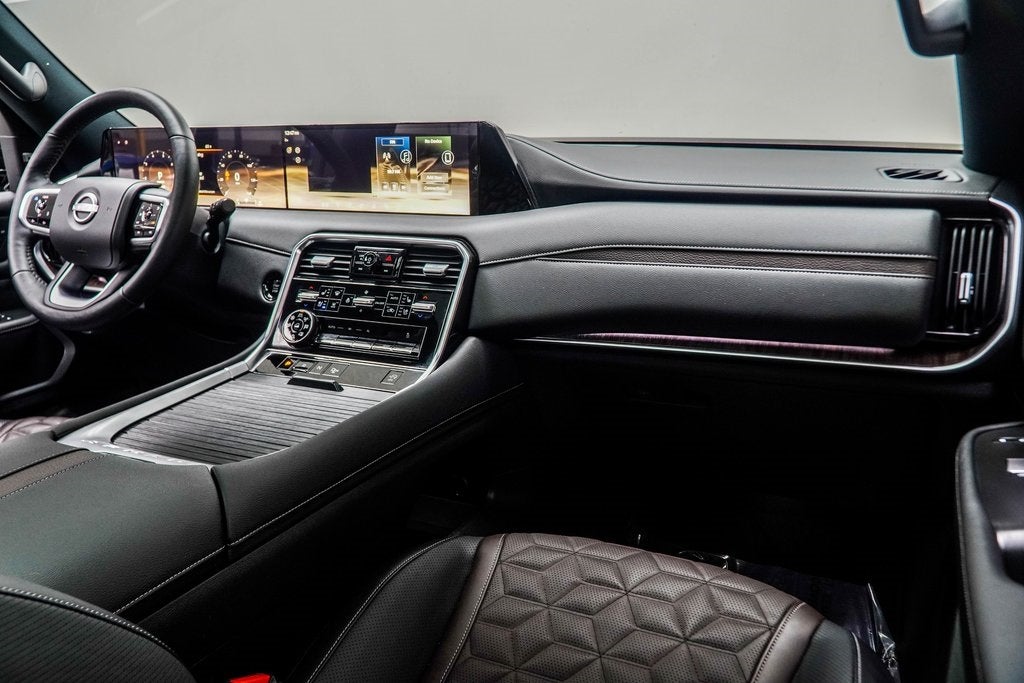 2025 Nissan Armada Platinum