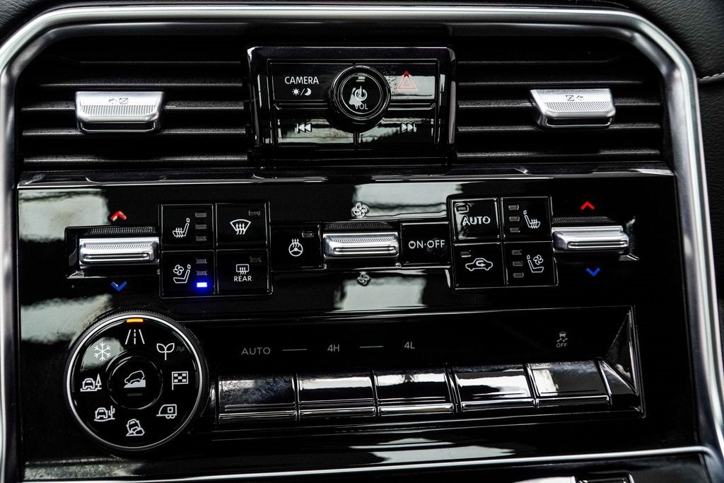 2025 Nissan Armada Platinum