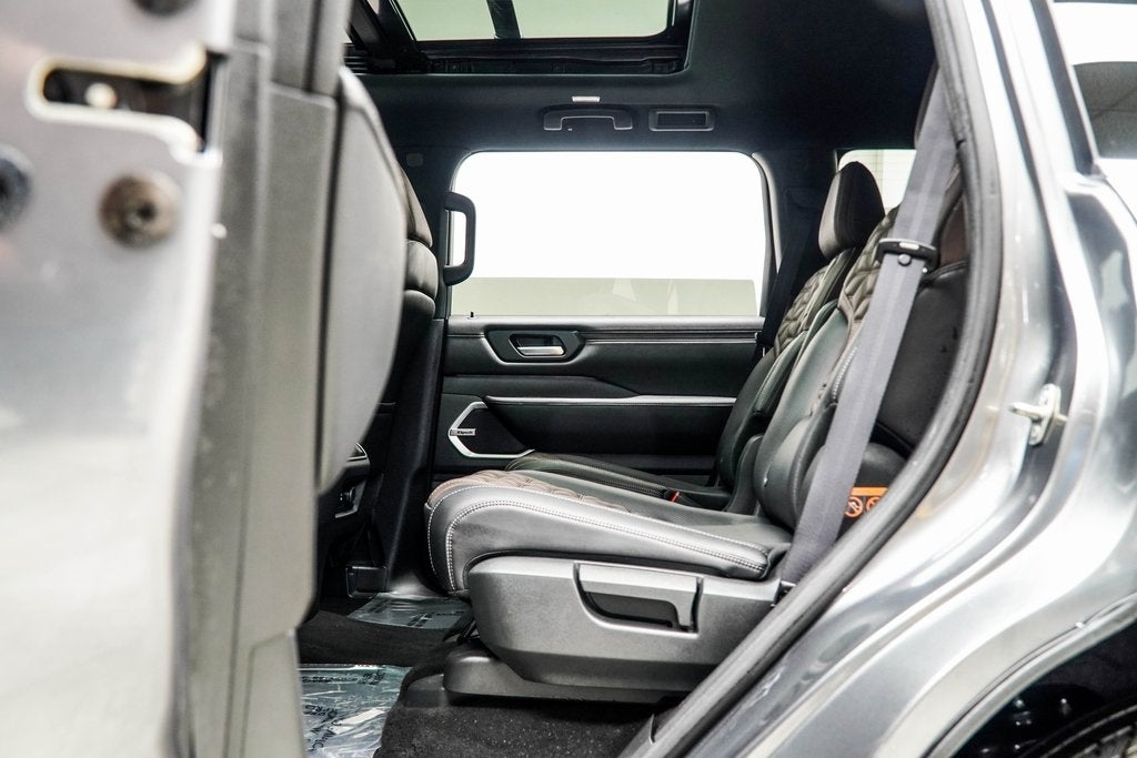 2025 Nissan Armada Platinum