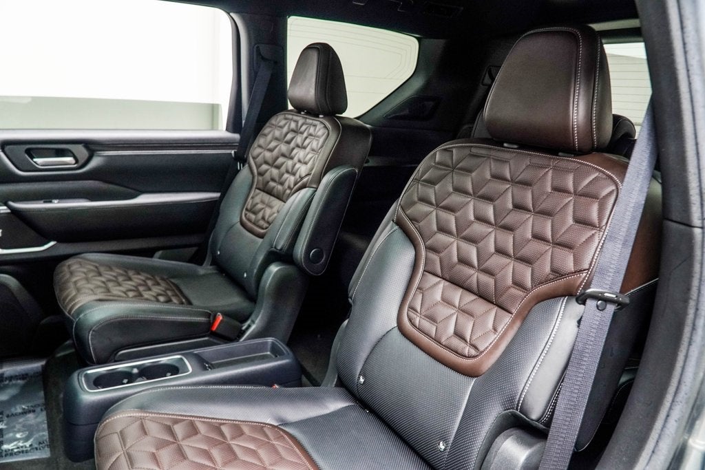 2025 Nissan Armada Platinum