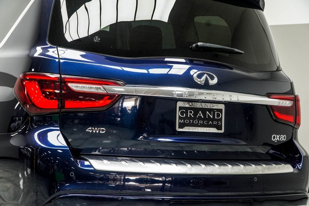 2024 INFINITI QX80 LUXE
