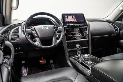 2024 INFINITI QX80 LUXE