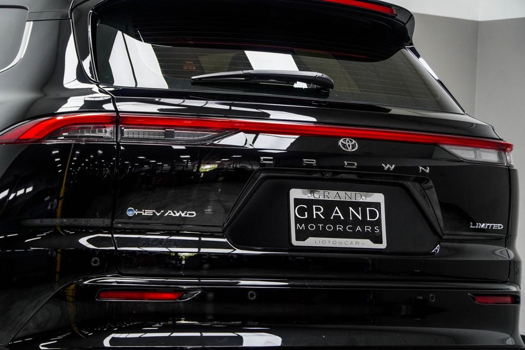 2025 Toyota Crown Signia Limited