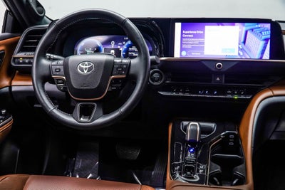 2025 Toyota Crown Signia Limited