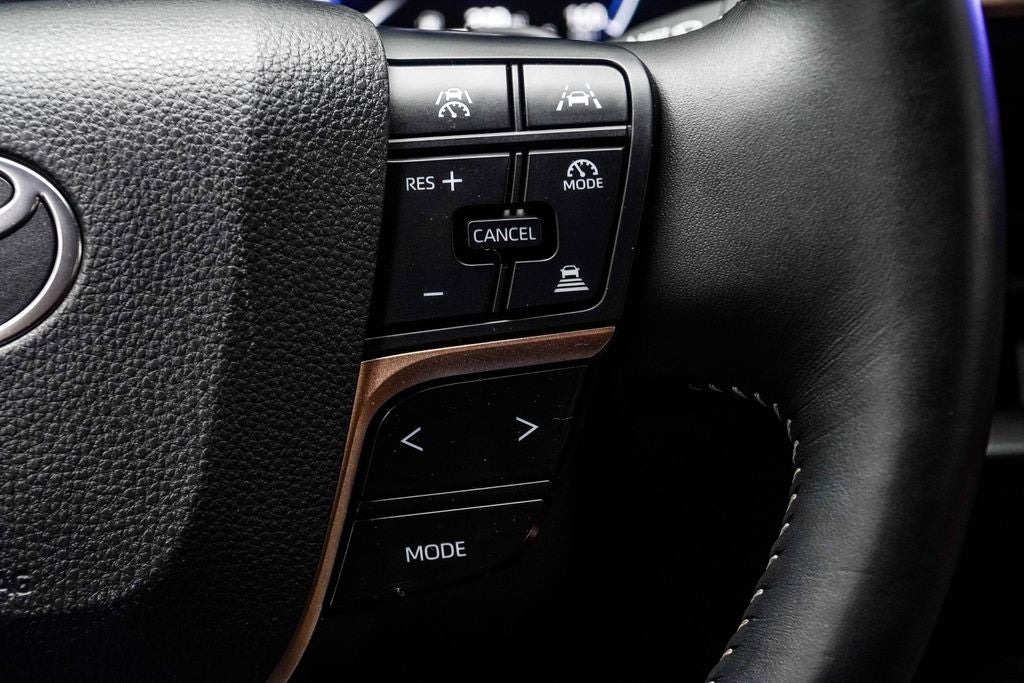 2025 Toyota Crown Signia Limited