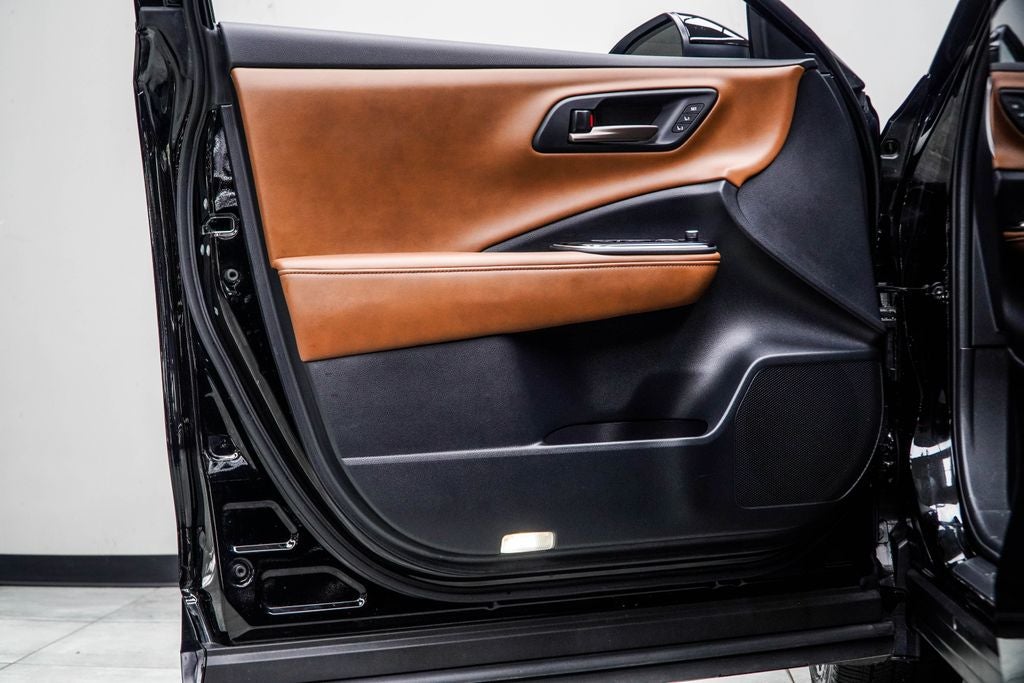 2025 Toyota Crown Signia Limited