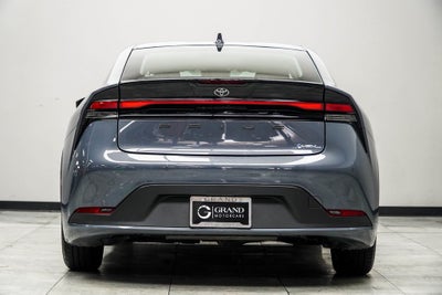2025 Toyota Prius LE