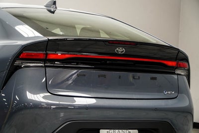 2025 Toyota Prius LE