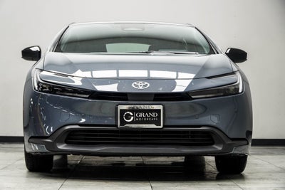 2025 Toyota Prius LE