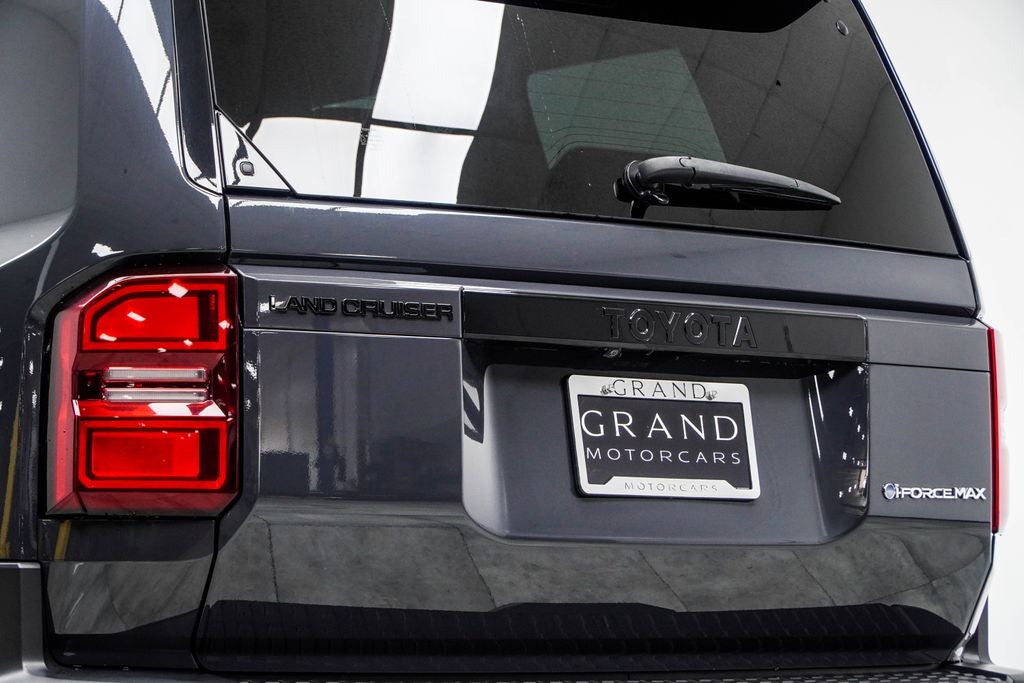 2024 Toyota Land Cruiser Base