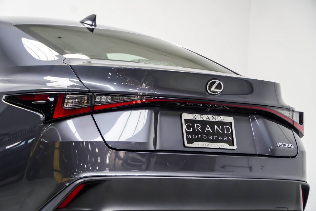 2024 Lexus IS 300