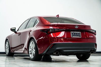 2023 Lexus IS 300