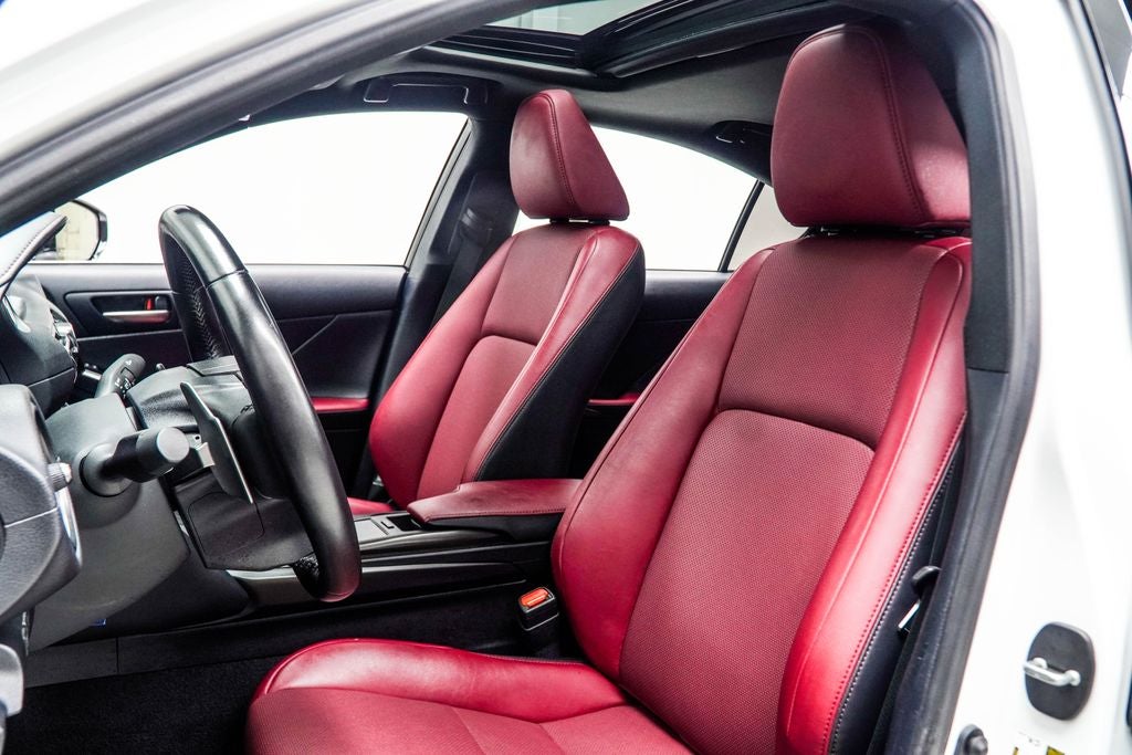 2023 Lexus IS 300