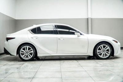2023 Lexus IS 300