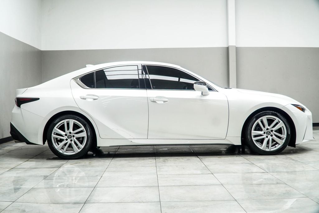 2023 Lexus IS 300