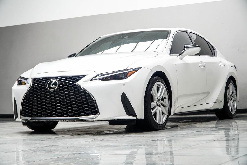 2023 Lexus IS 300