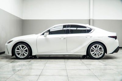 2023 Lexus IS 300