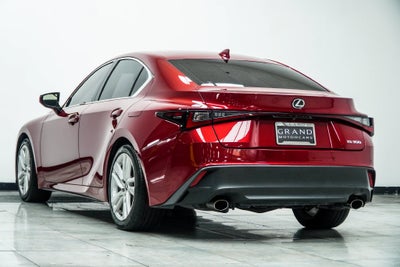 2024 Lexus IS 300