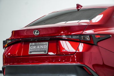 2024 Lexus IS 300
