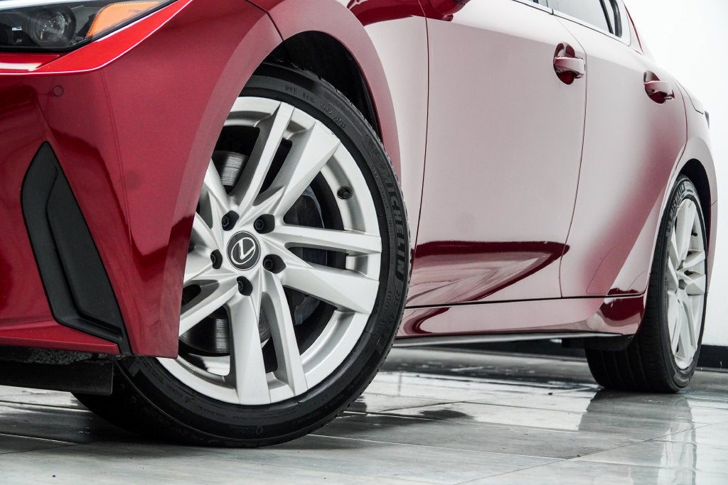 2024 Lexus IS 300