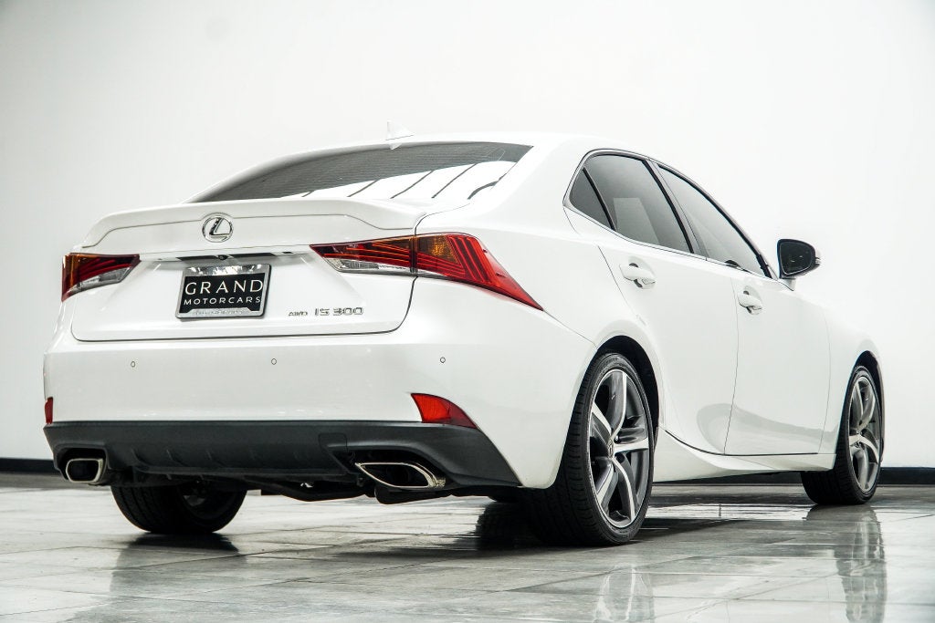 2020 Lexus IS 300