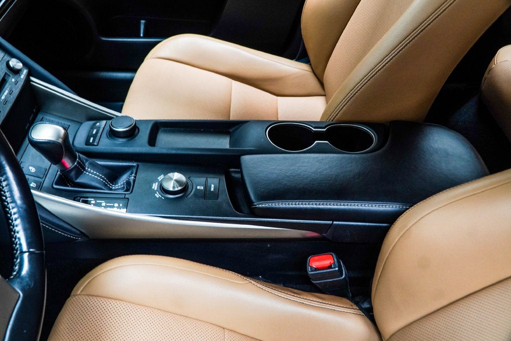 2020 Lexus IS 300