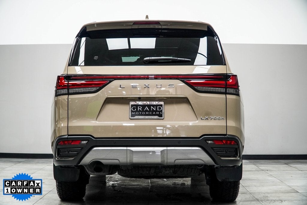 2025 Lexus LX 700h Overtrail