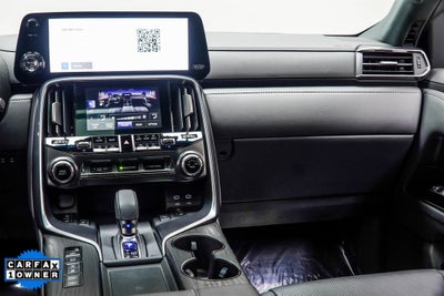 2025 Lexus LX 700h Overtrail