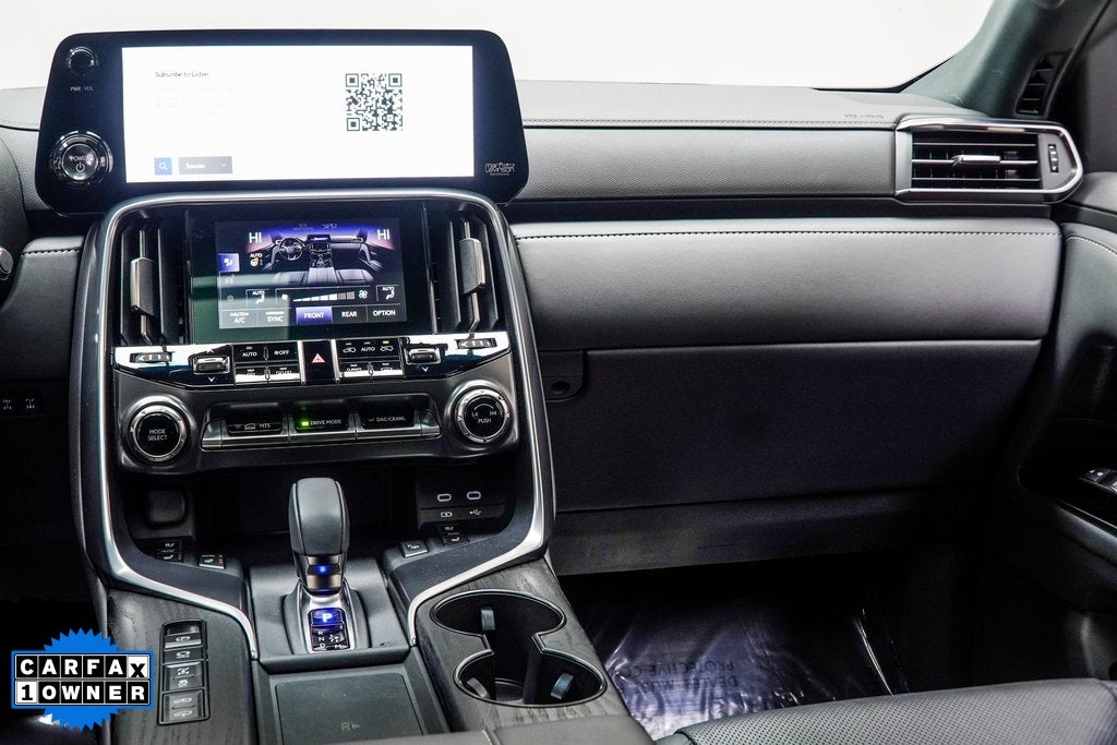 2025 Lexus LX 700h Overtrail