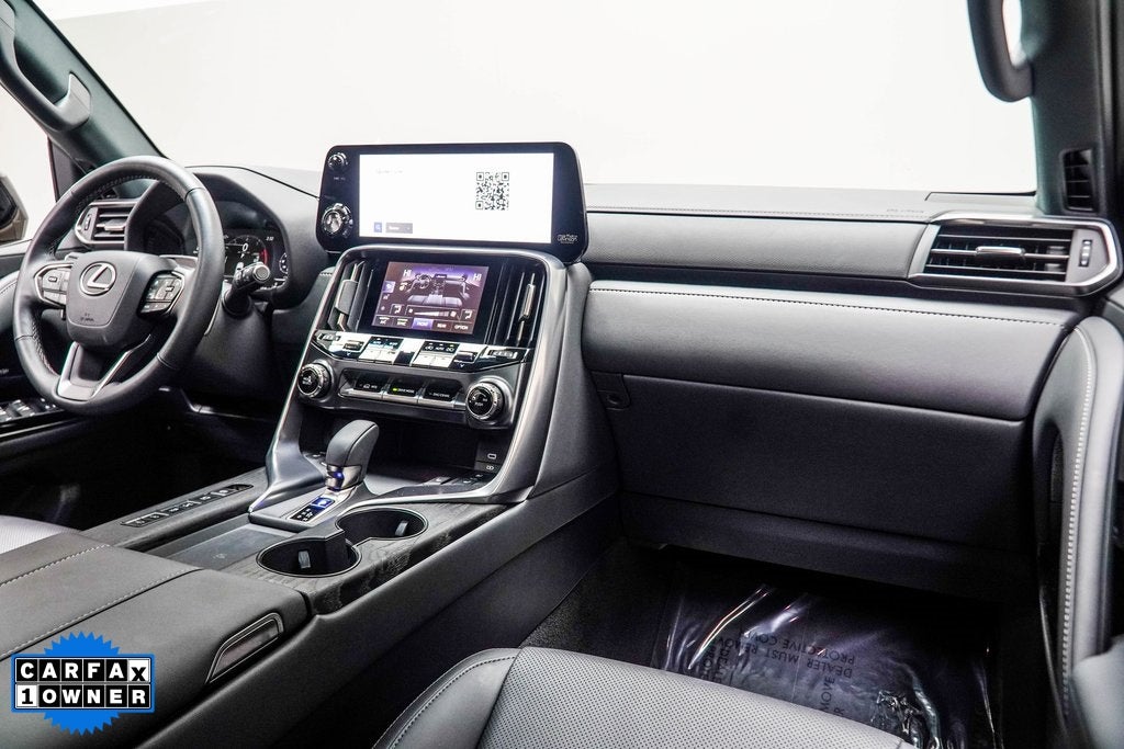 2025 Lexus LX 700h Overtrail