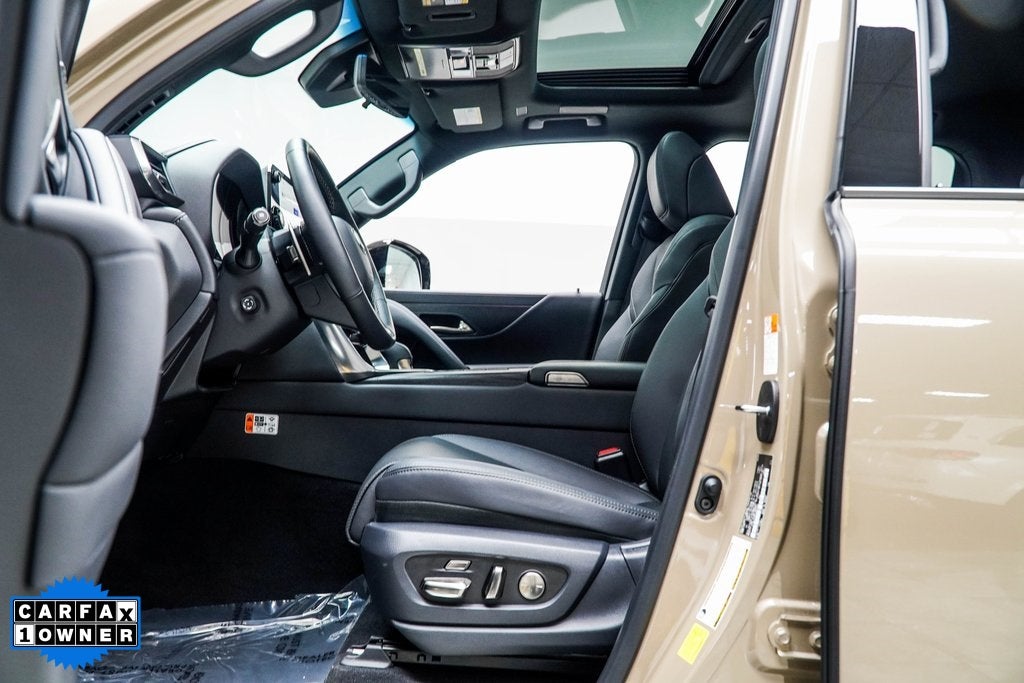 2025 Lexus LX 700h Overtrail