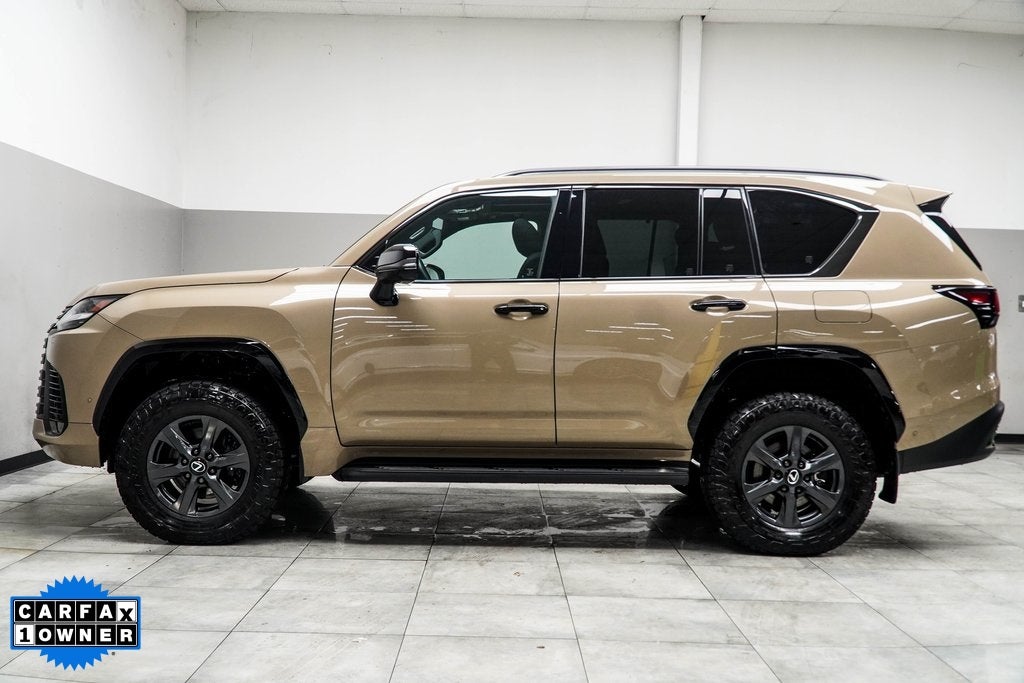 2025 Lexus LX 700h Overtrail