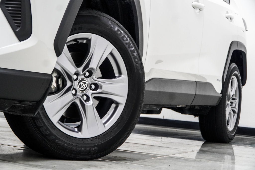2025 Toyota RAV4 Hybrid XLE