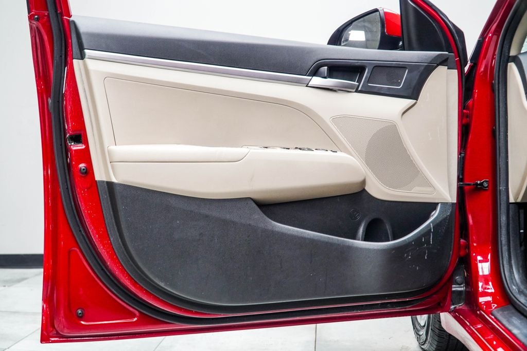 2020 Hyundai Elantra SE