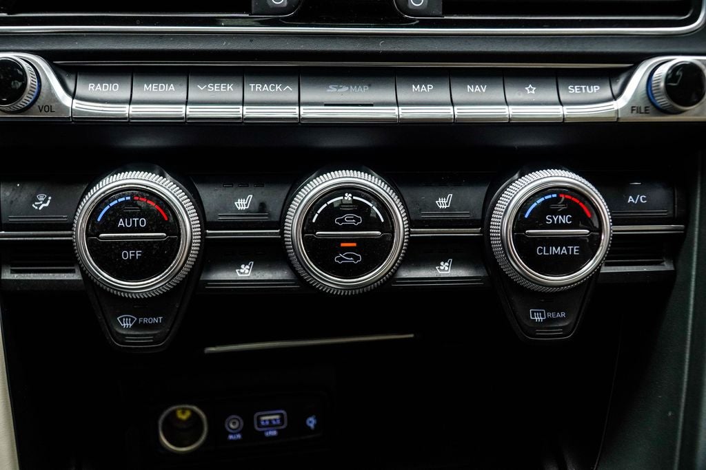 2019 Genesis G70 3.3T Design