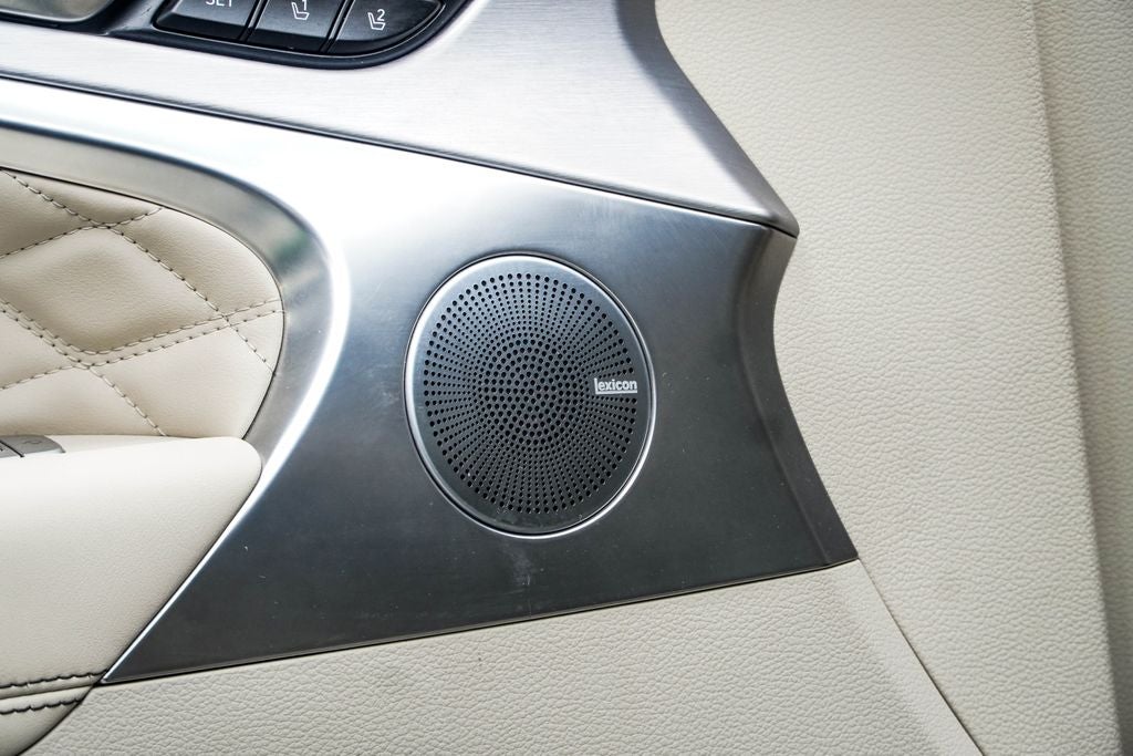 2019 Genesis G70 3.3T Design