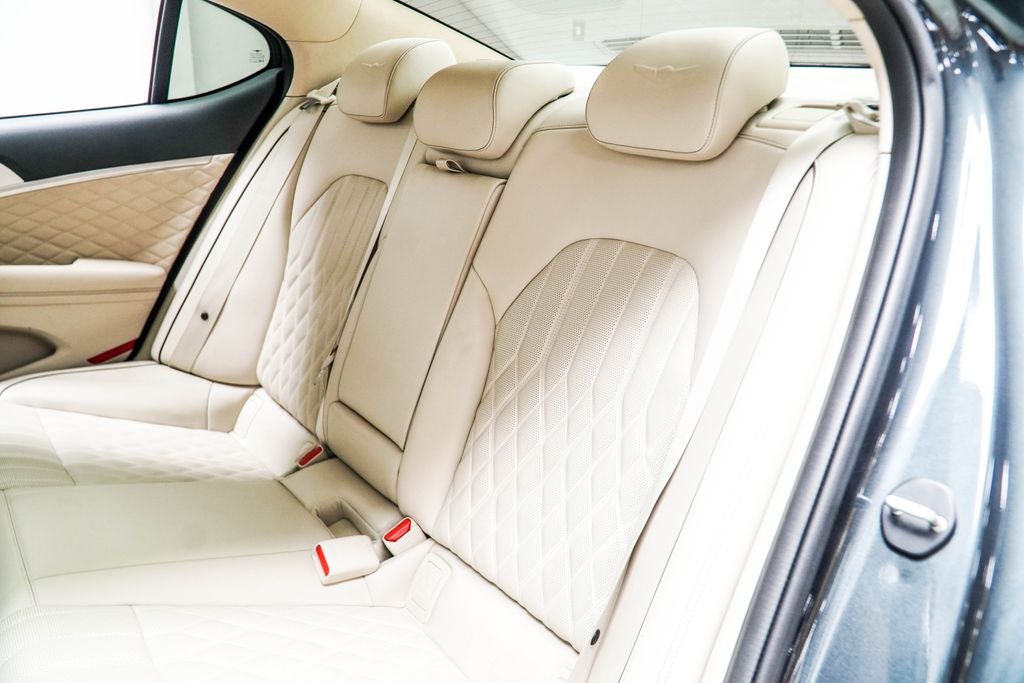 2019 Genesis G70 3.3T Design